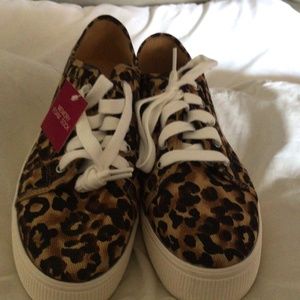 LOVELY LEOPARD Canvas platform sole Sneaker Sz 10